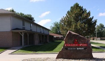 College Park Apartment for rent in Normal, IL