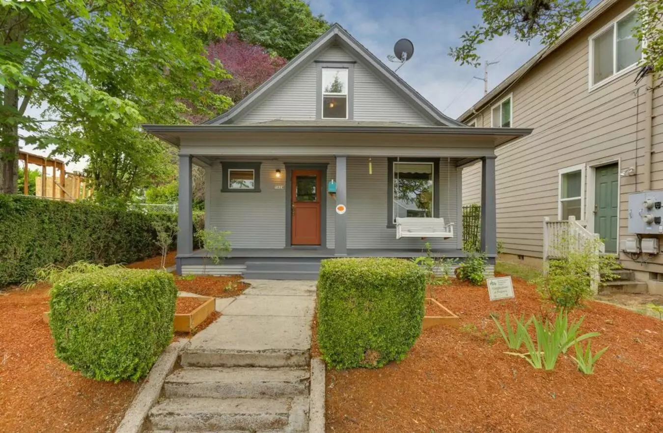 Charming 2-bedroom Home For Rent Near University Of Portland! House for rent in Portland, OR