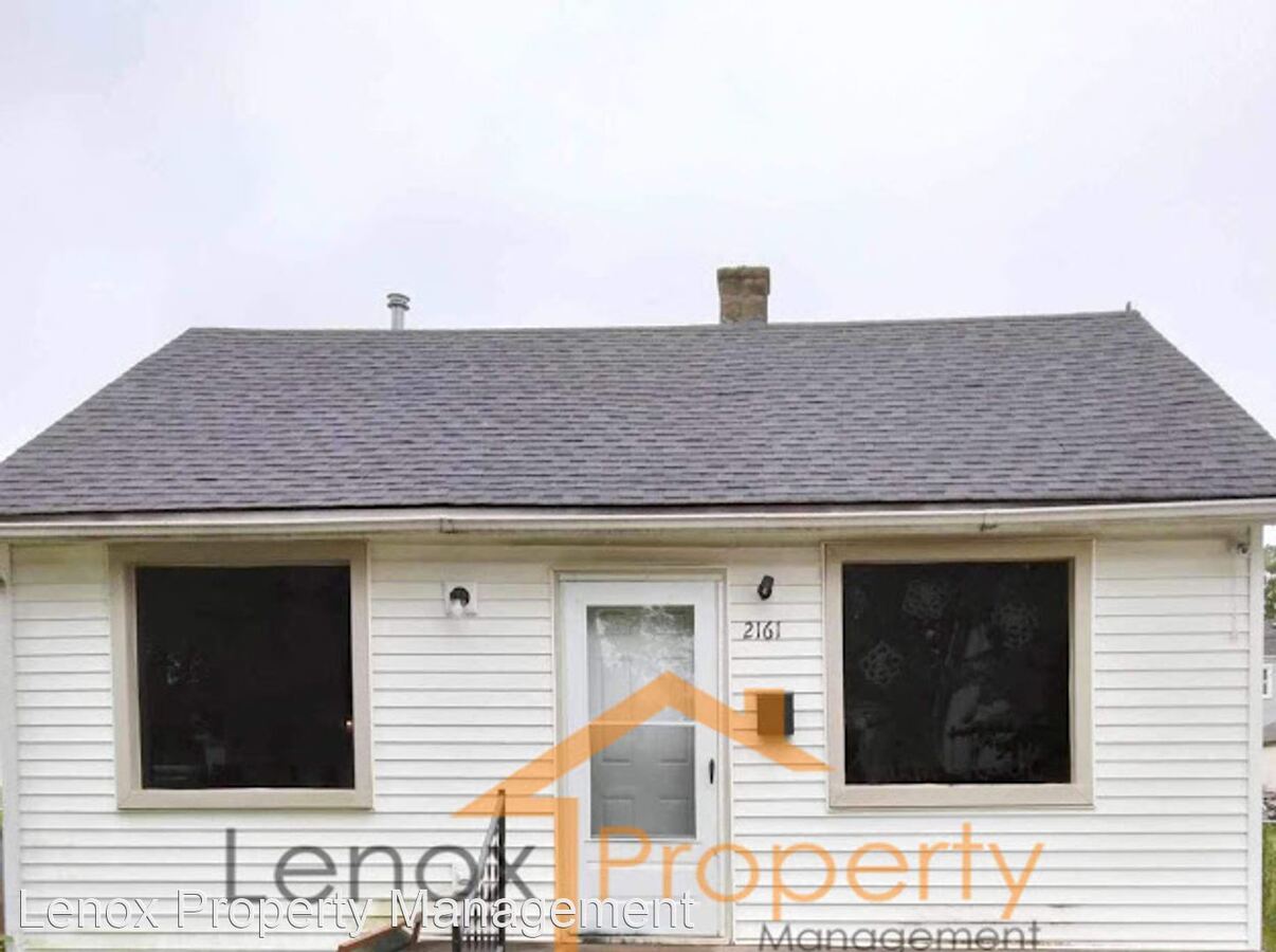 2161 Charter Lincoln Park, MI House for Rent Rentable