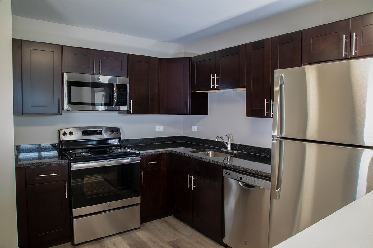 Iron Gate Apartments 25 Briar St Glen Ellyn, IL Rentable