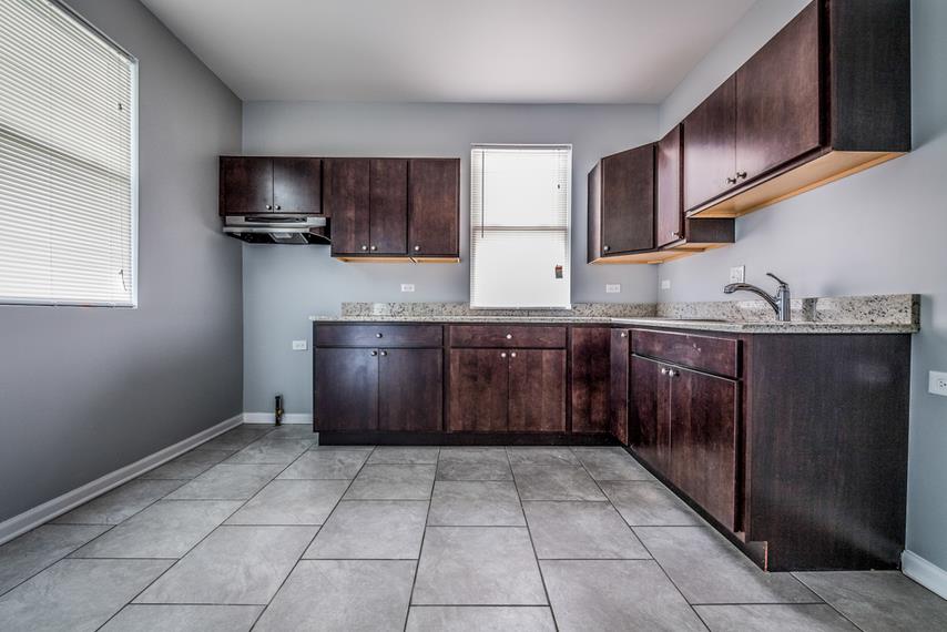 7825 S St Apartments 7825 S St Chicago, IL