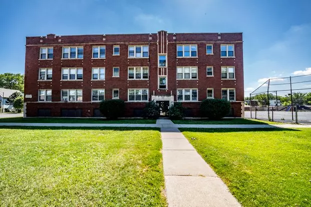 6705 S Michigan Apartment for rent in Chicago, IL