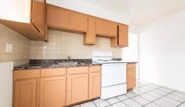5 of 7 7101 S Artesian Ave Apartment for rent in Chicago, IL