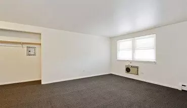 5 of 8 6743 S Oglesby Apartment for rent in Chicago, IL