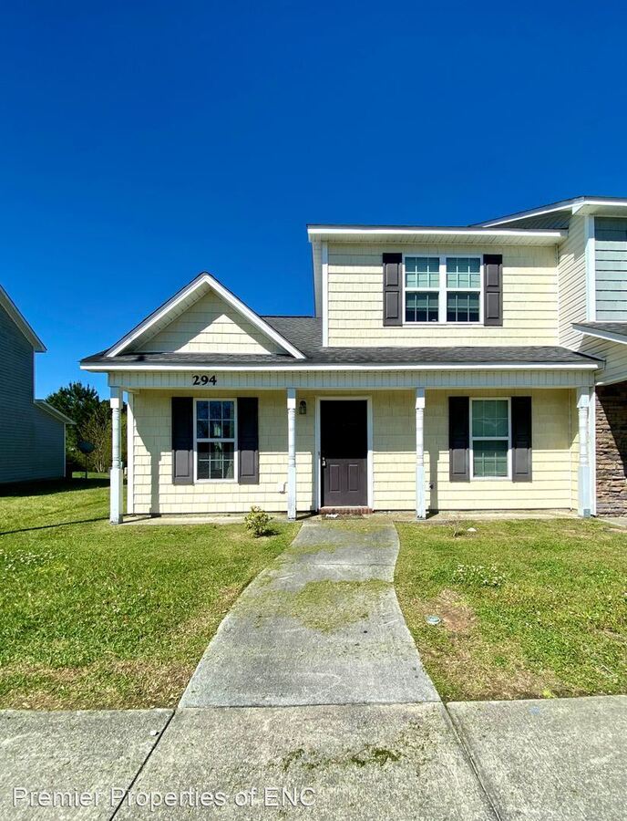 3 Bedroom 3 Full Bath Townhouse!! Apartments Jacksonville, NC