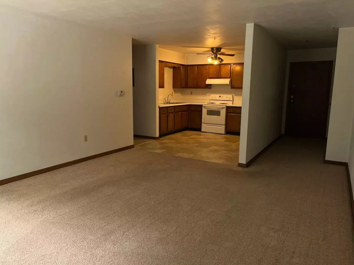 Rock Top Apartment for rent in Rock Island, IL