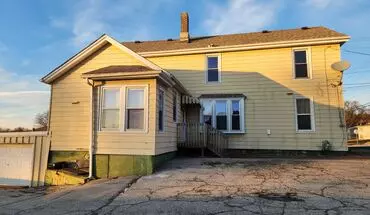 5 of 10 Baby 40 Apartment for rent in Rock Island, IL