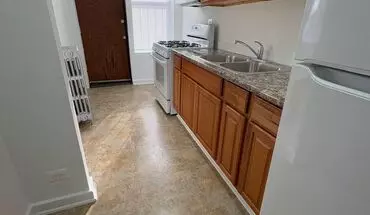 3 of 7 4946 W Adams Apartment for rent in Chicago, IL