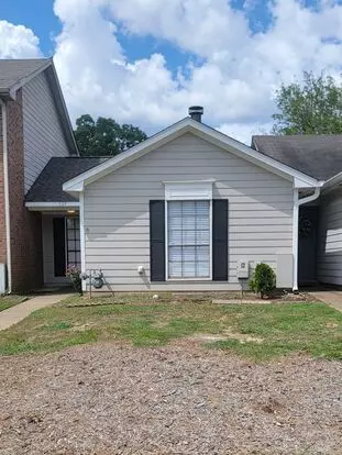 Adorable 2-bedroom, 2-bath Townhome Near Alabama Christian & Faulkner Football Field Apartment for rent in Montgomery, AL