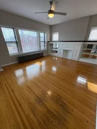 5700 W Washington Apartment for rent in Chicago, IL