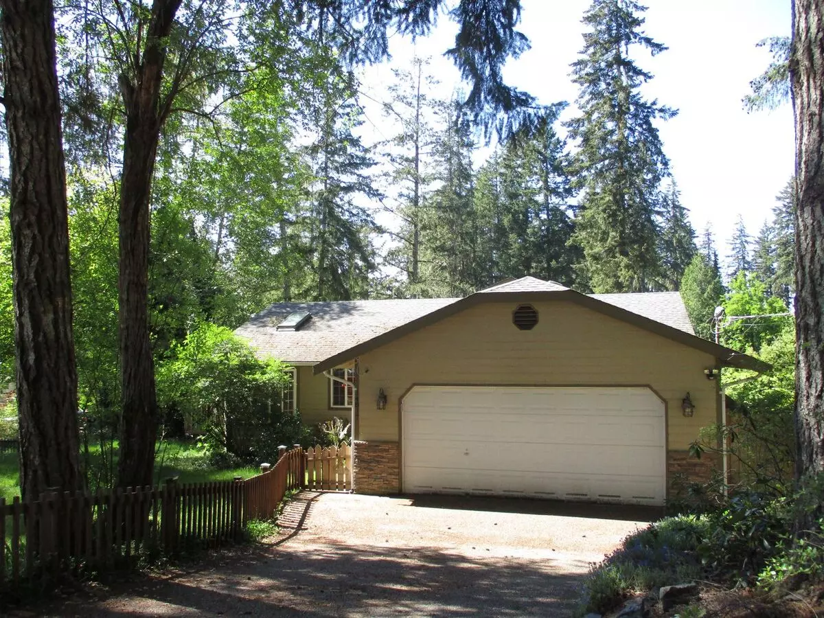 Charming Rambler In Lake Minterwood With Private Community Lake Access House for rent in Gig Harbor, WA