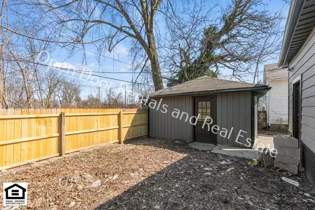 2144 Edgehill Ave Apartment for rent in Fort Wayne, IN