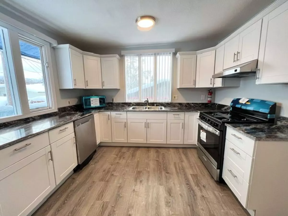 381 Pauline St Apartment for rent in Anchorage, AK