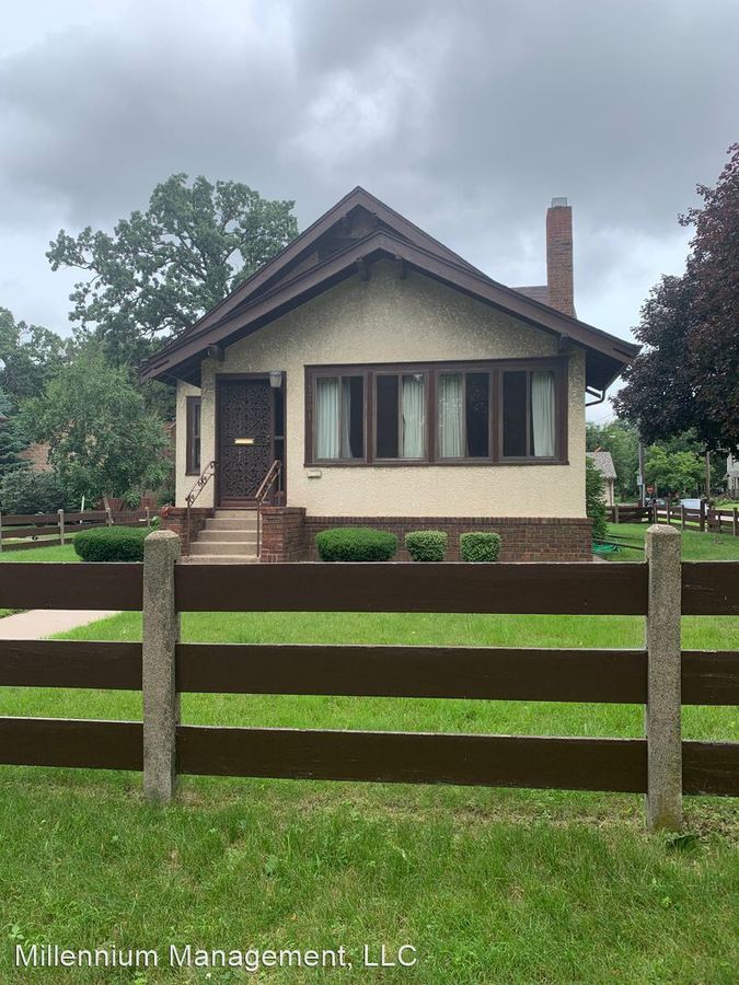 Large 6 Bedroom Close To Hamline University - June 2025! House for rent in St Paul, MN