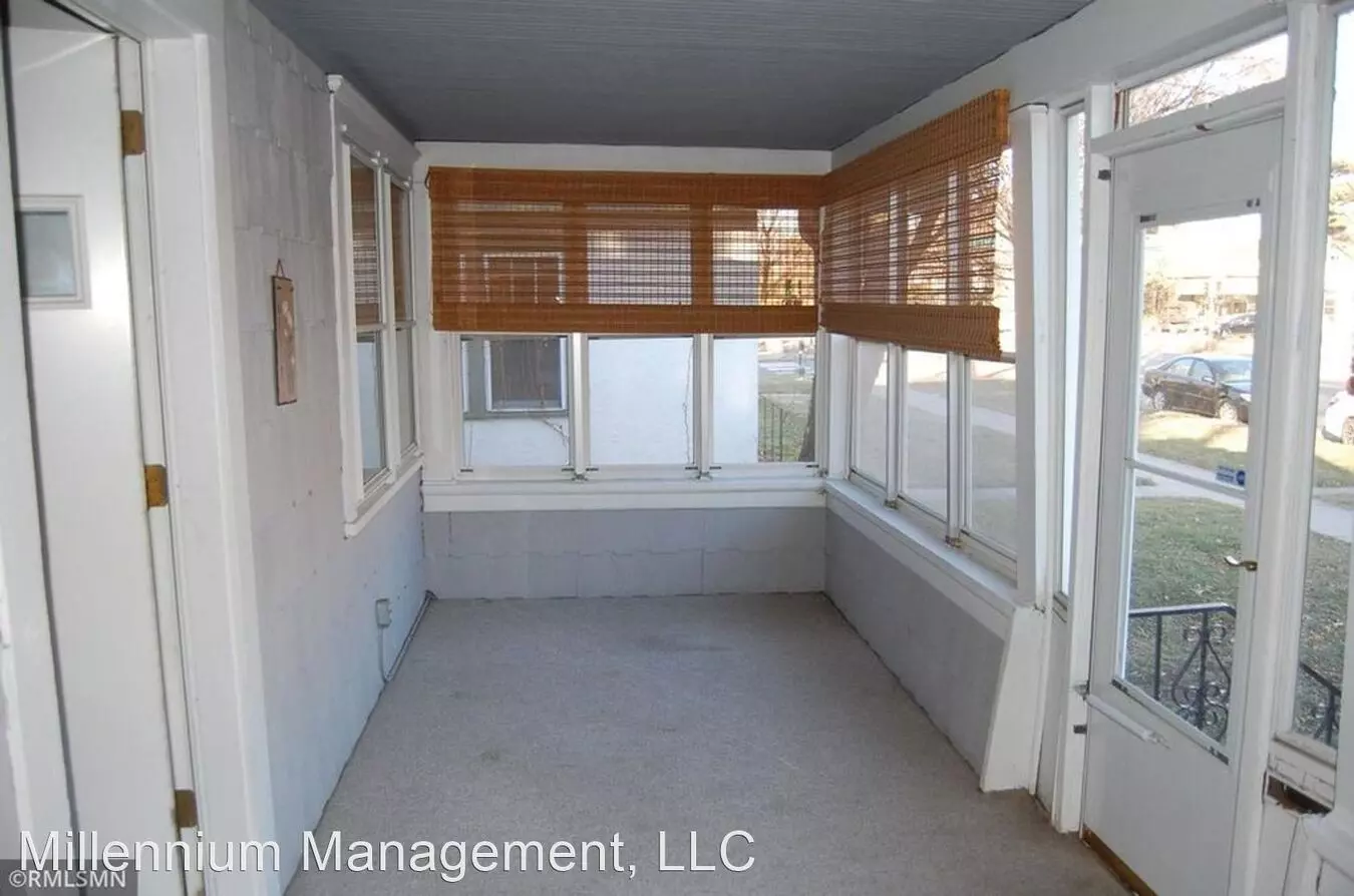 375 Snelling Ave S House for rent in St Paul, MN