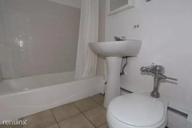 Urban Abodes Apartment for rent in Chicago, IL Urban Abodes Apartment for rent in Chicago, IL