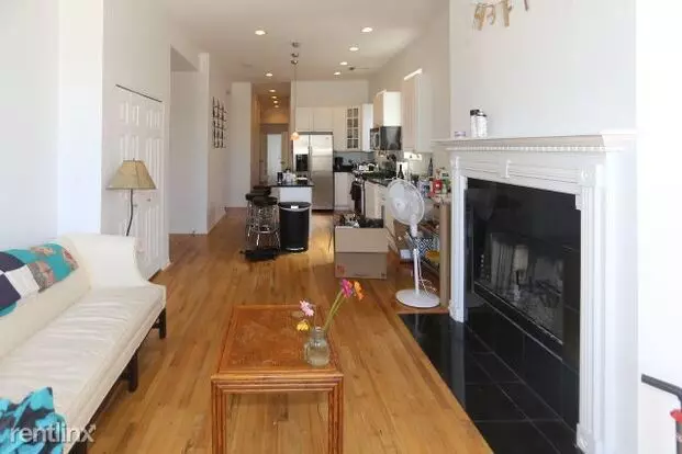 Urban Abodes Apartment for rent in Chicago, IL Urban Abodes Apartment for rent in Chicago, IL