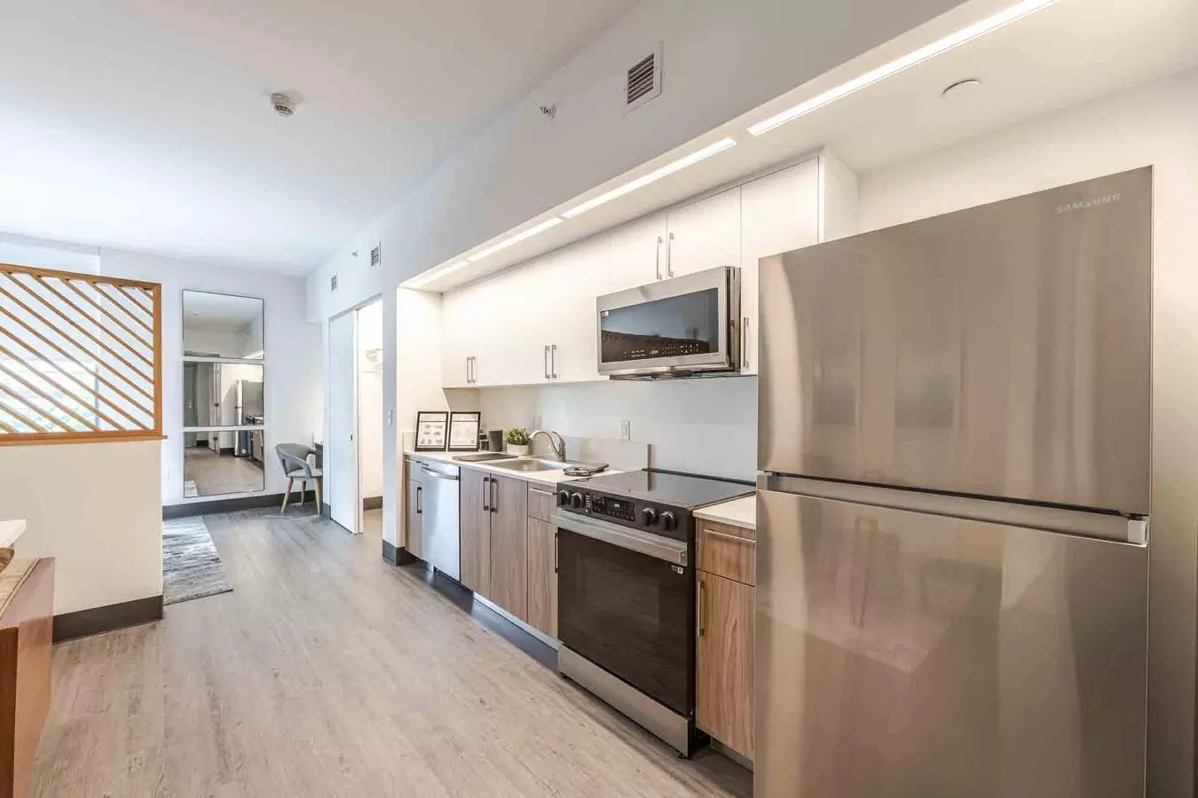 The Anamar at Collins Park Apartment for rent in Miami Beach, FL