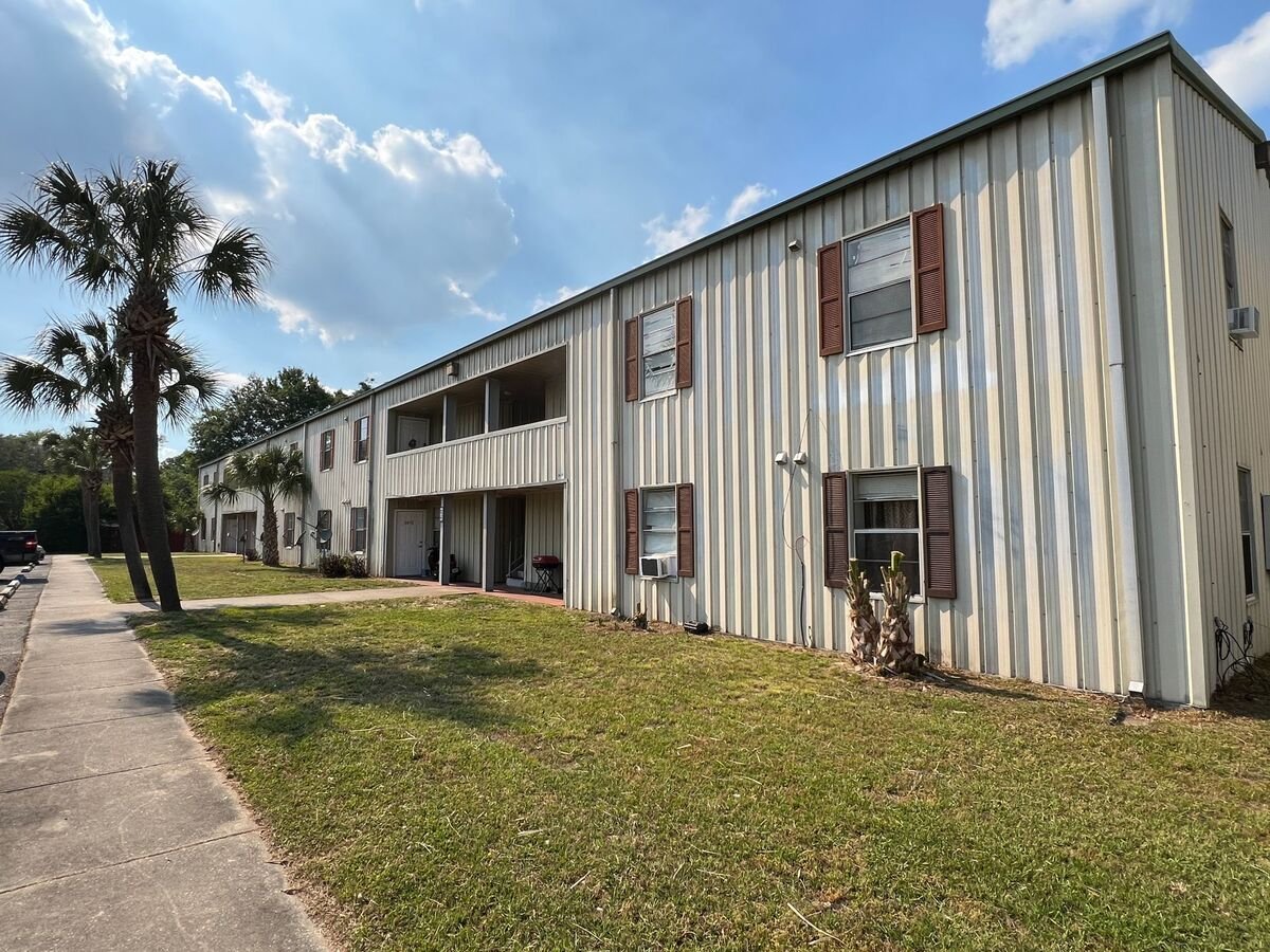 Willow Tree Apartments 6460 Stewart St Milton, FL