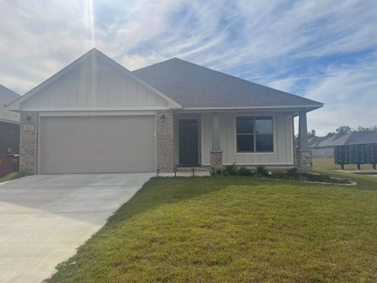 Stylish 3 Bedroom In Pace House for rent in Pace, FL