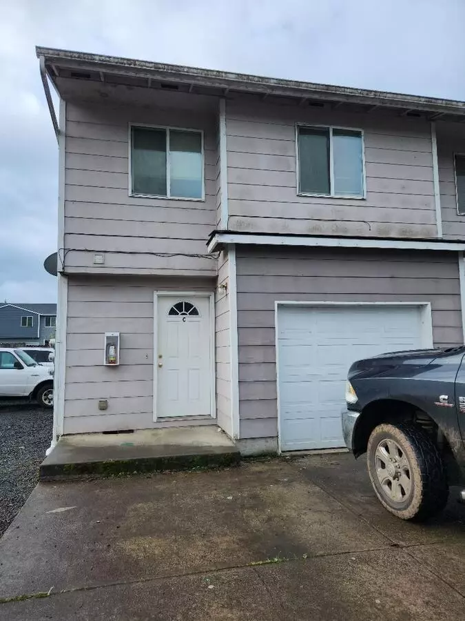 4850 48th Loop Apartment for rent in Sweet Home, OR