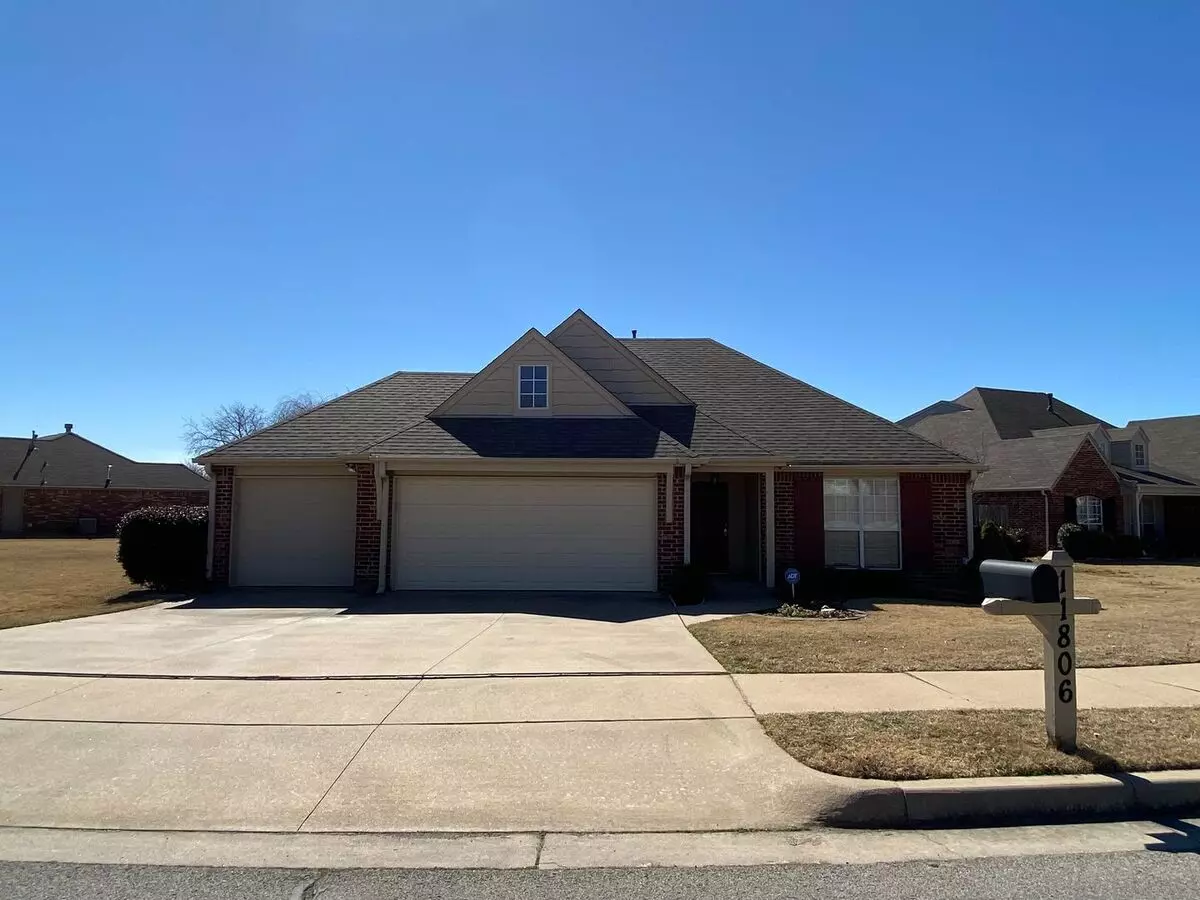Beautiful 3 Bed / 2 Bath Jenks Schools - Available In June - $2150/month House for rent in Jenks, OK