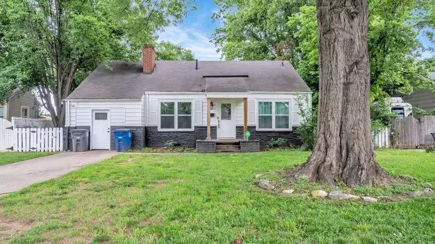 Prime Location! 3 Bed/ 2 Bath! Schedule A Tour Today! Apartment for rent in Tulsa, OK
