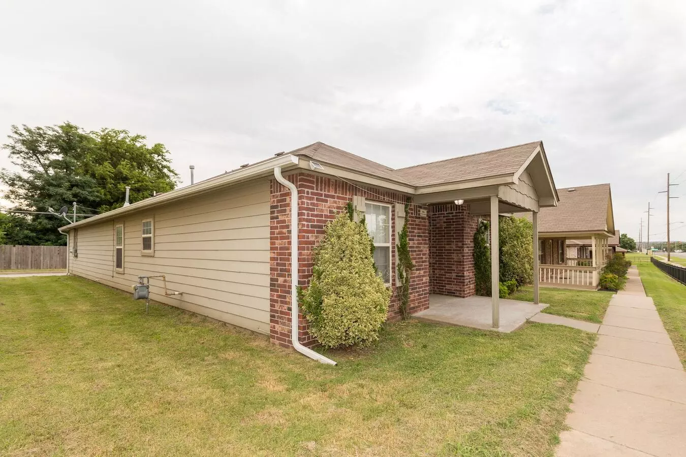 Emerson Elementary Zoned - 3 Bedroom / 2 Bath Gem House for rent in Tulsa, OK