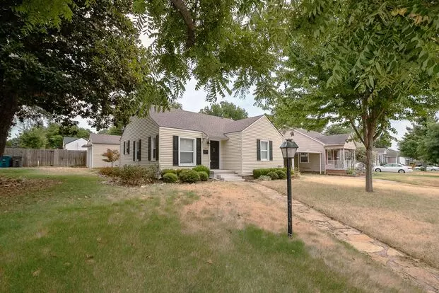 2 Bed / 1 Bath In Tulsa, Ok Apartment for rent in Tulsa, OK