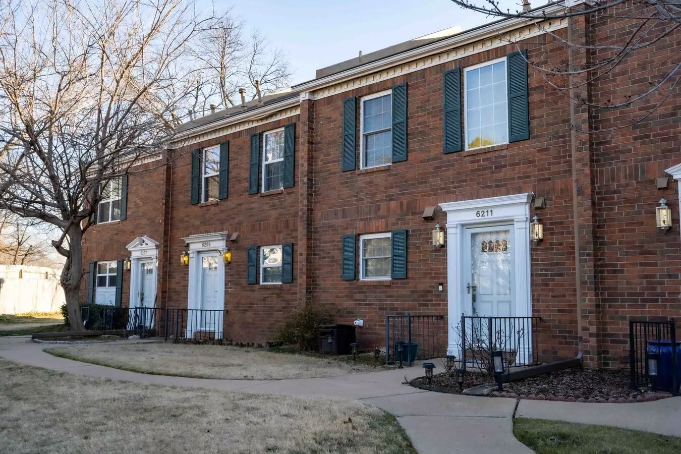 Prime Location! 2 Bed/ 2.5 Bath! Schedule A Tour Today! House for rent in Tulsa, OK