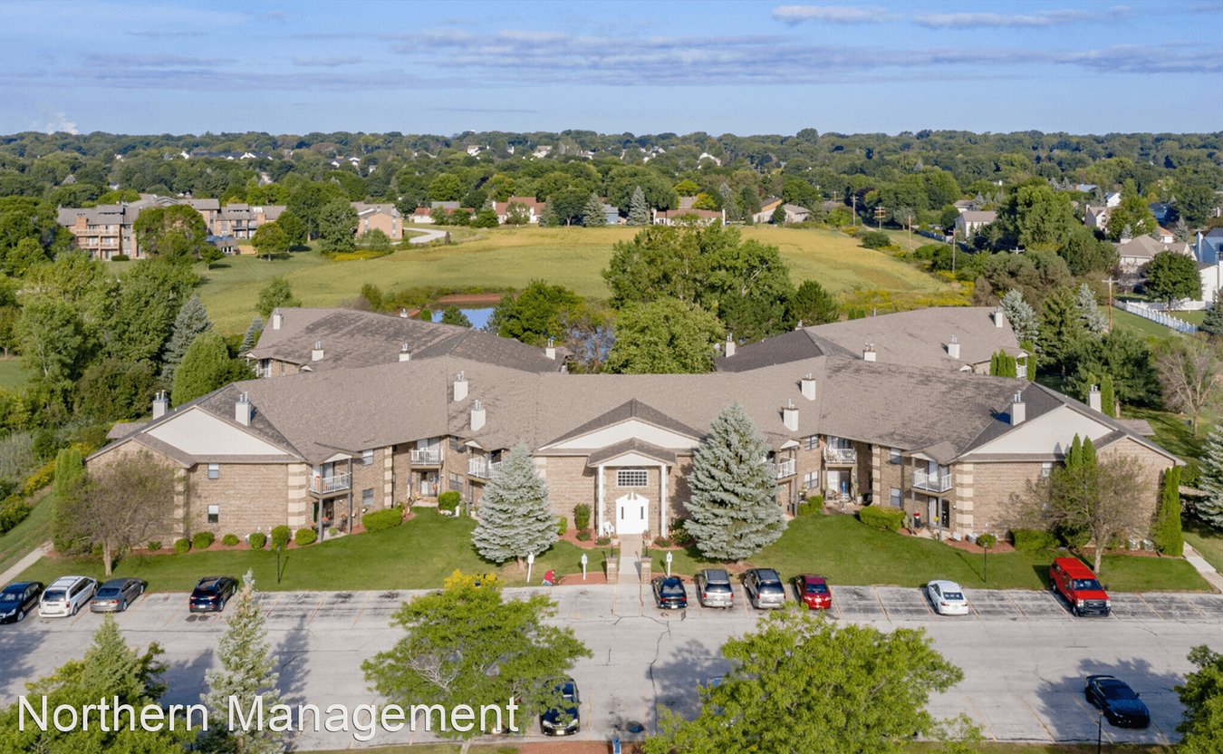 825 E River Drive & 1975 Ridgeway Drive De Pere, WI Apartment for Rent