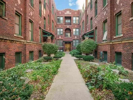 Ivy at Kimbark Apartment for rent in Chicago, IL Ivy at Kimbark Apartment for rent in Chicago, IL