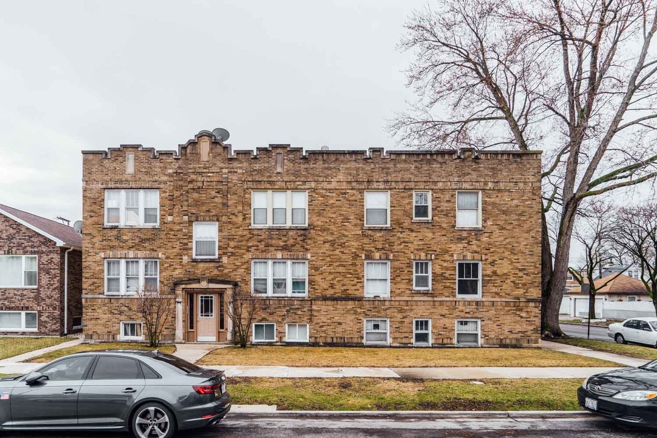 5257 W Nelson Avenue/301723 N Lockwood Apartments Chicago, IL