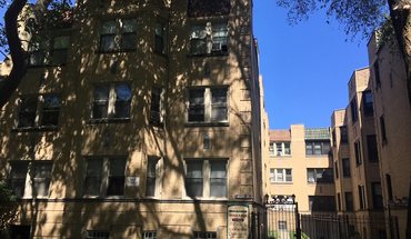 3 of 5 6229-31 N. Artesian Apartment for rent in Chicago, IL