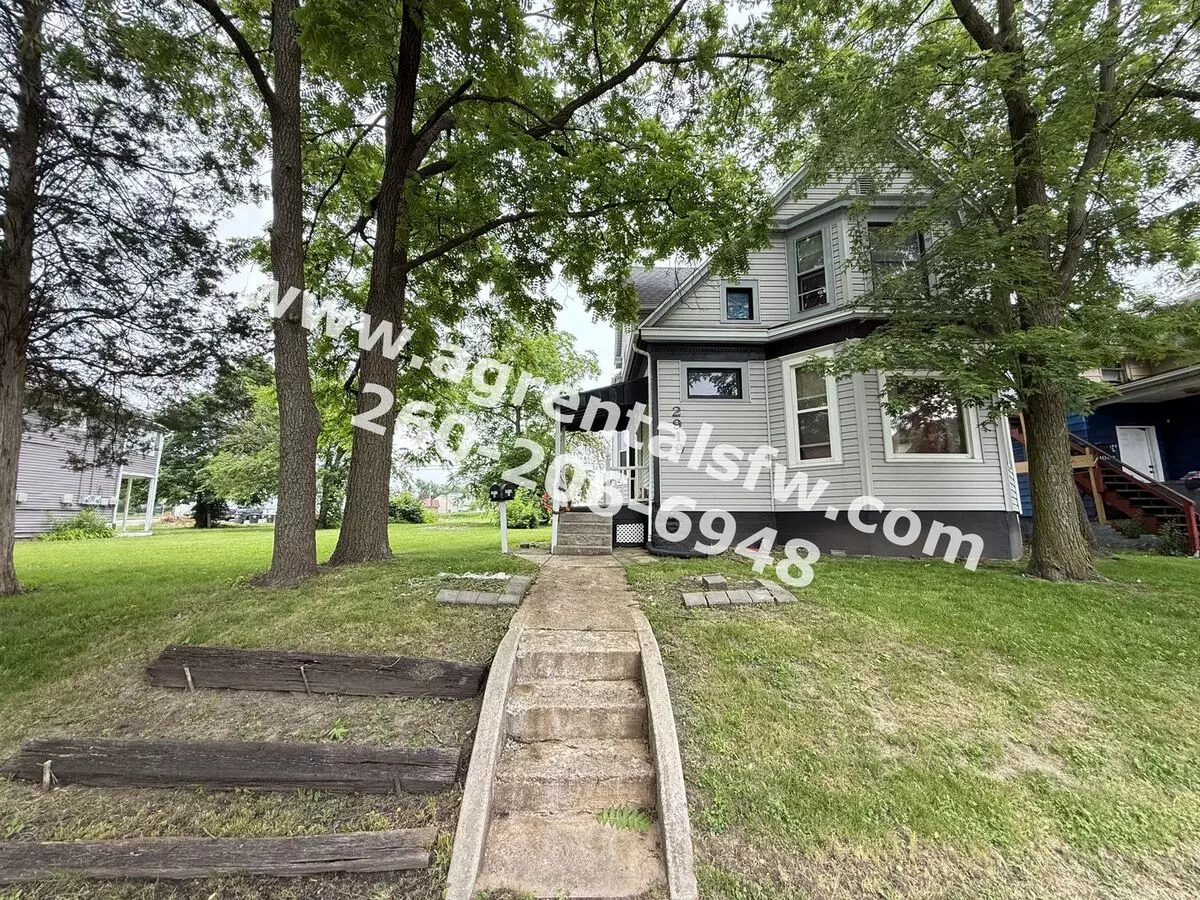 2919 S Harrison St Apartment for rent in Fort Wayne, IN