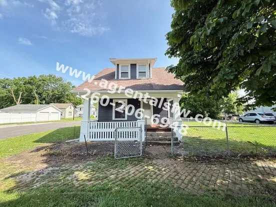 704 E Franklin St Apartment for rent in Huntington, IN