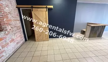 5 of 11 3414 Fairfield Ave Fort Wayne, In 46807 Retail/office Space For Rent House for rent in Fort Wayne, IN