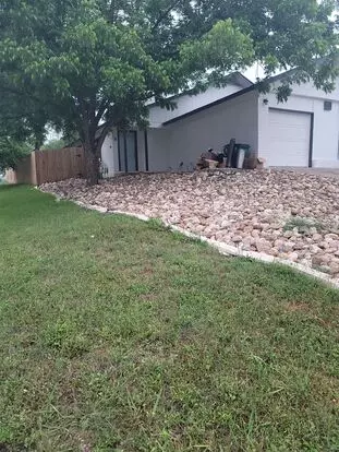 Dove Springs Delight - Renovated 2/2 Duplex - Huge Yard - Garage Apartment for rent in Austin, TX
