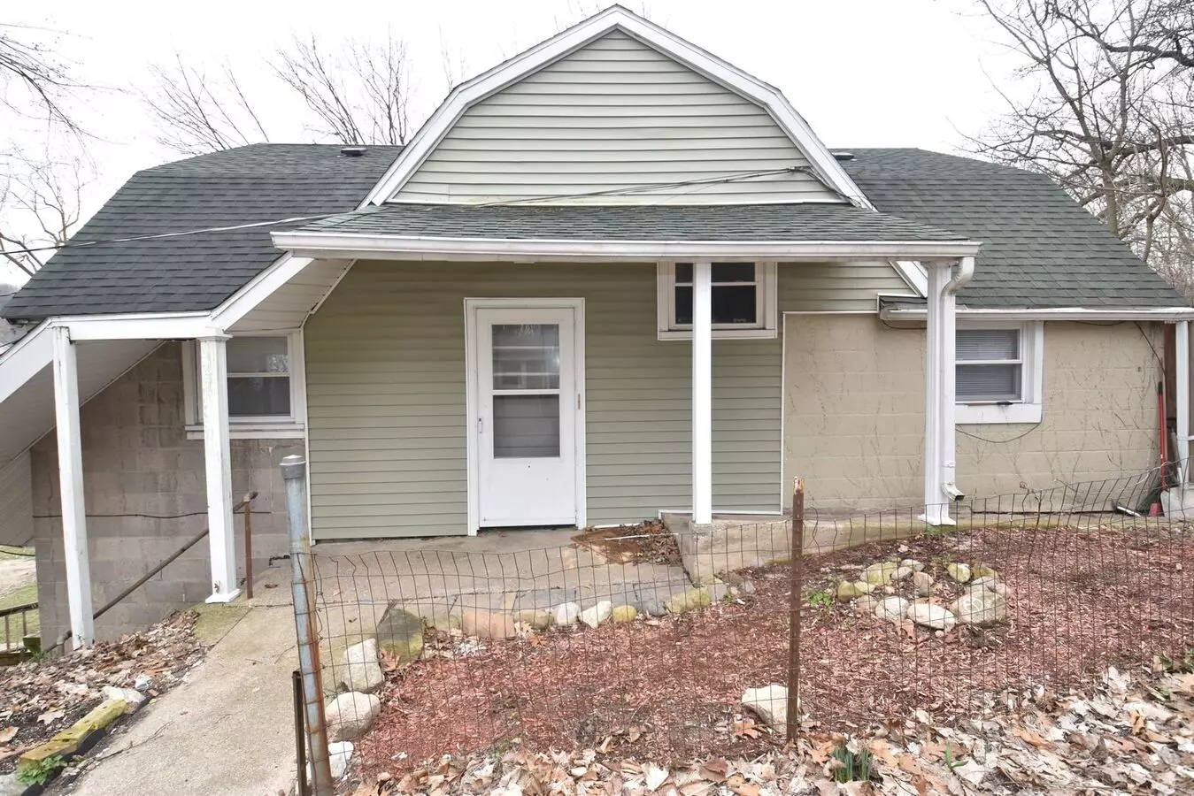 1311 Montgomery Rd Apartment for rent in Mishawaka, IN