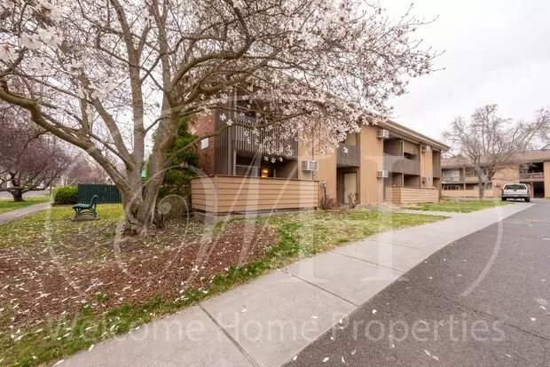 Redwood Apartments Apartment for rent in Walla Walla, WA