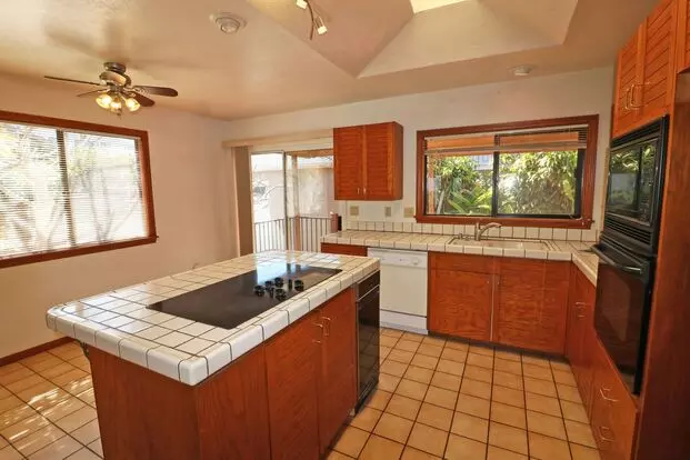 Honeycutt Street Apartment for rent in San Diego, CA Honeycutt Street Apartment for rent in San Diego, CA