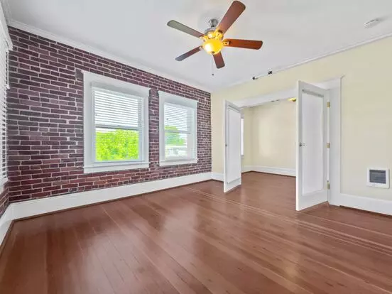 810 NE Couch St Apartment for rent in Portland, OR
