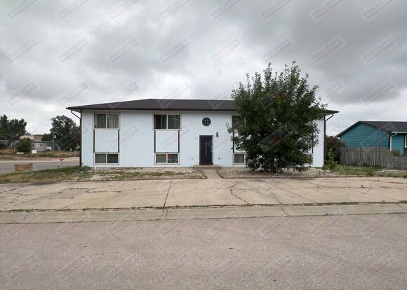 6605 Robin Dr Apartment for rent in Gillette, WY
