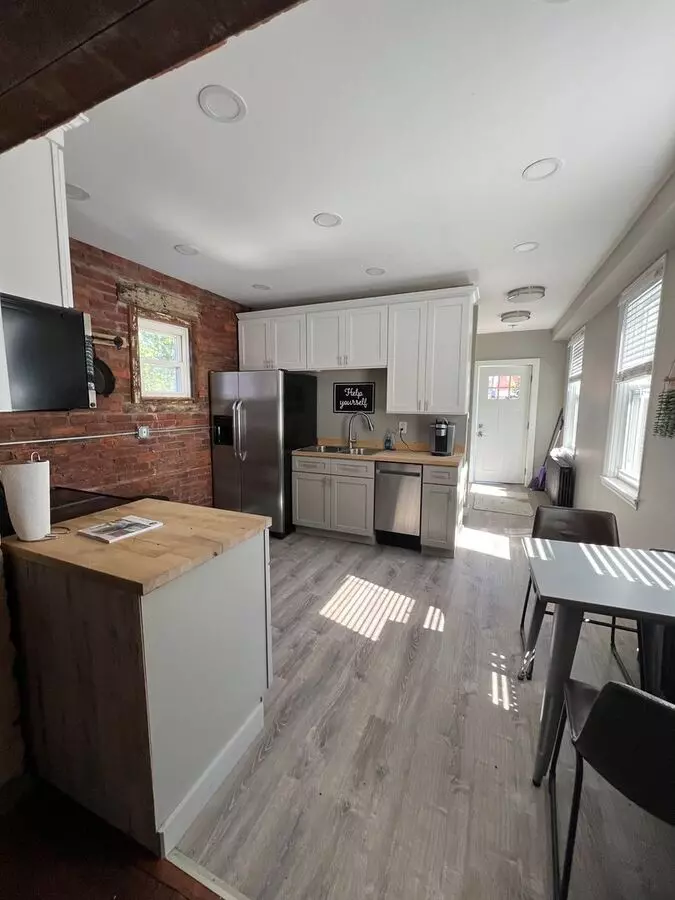 Larry Apartment for rent in Lancaster, PA
