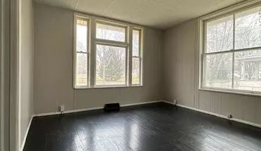 5 of 40 Remodeled 3 Bed Home House for rent in Davenport, IA