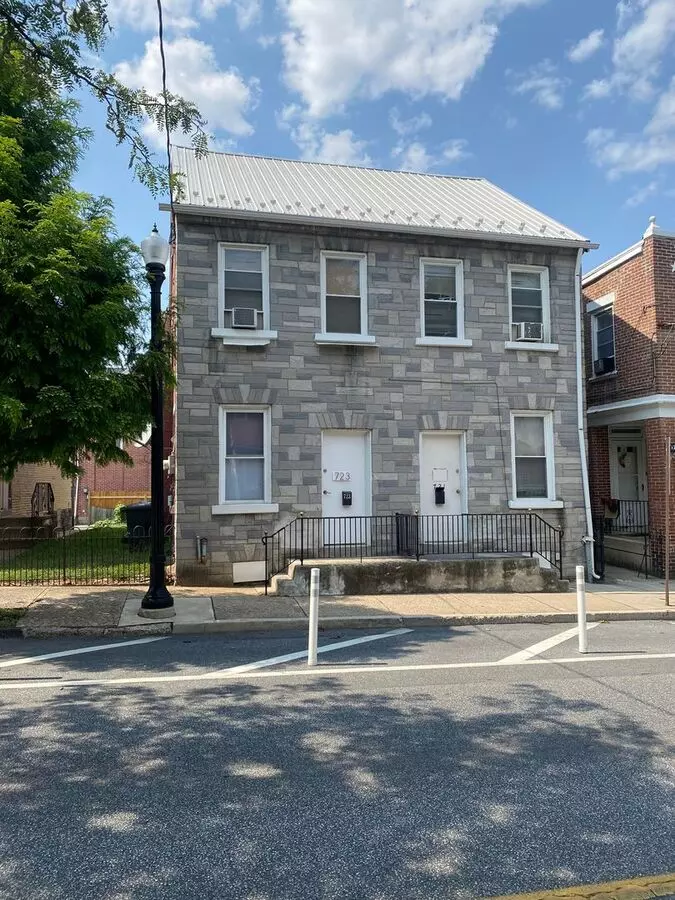 721 723 Manor St Apartment for rent in Lancaster, PA