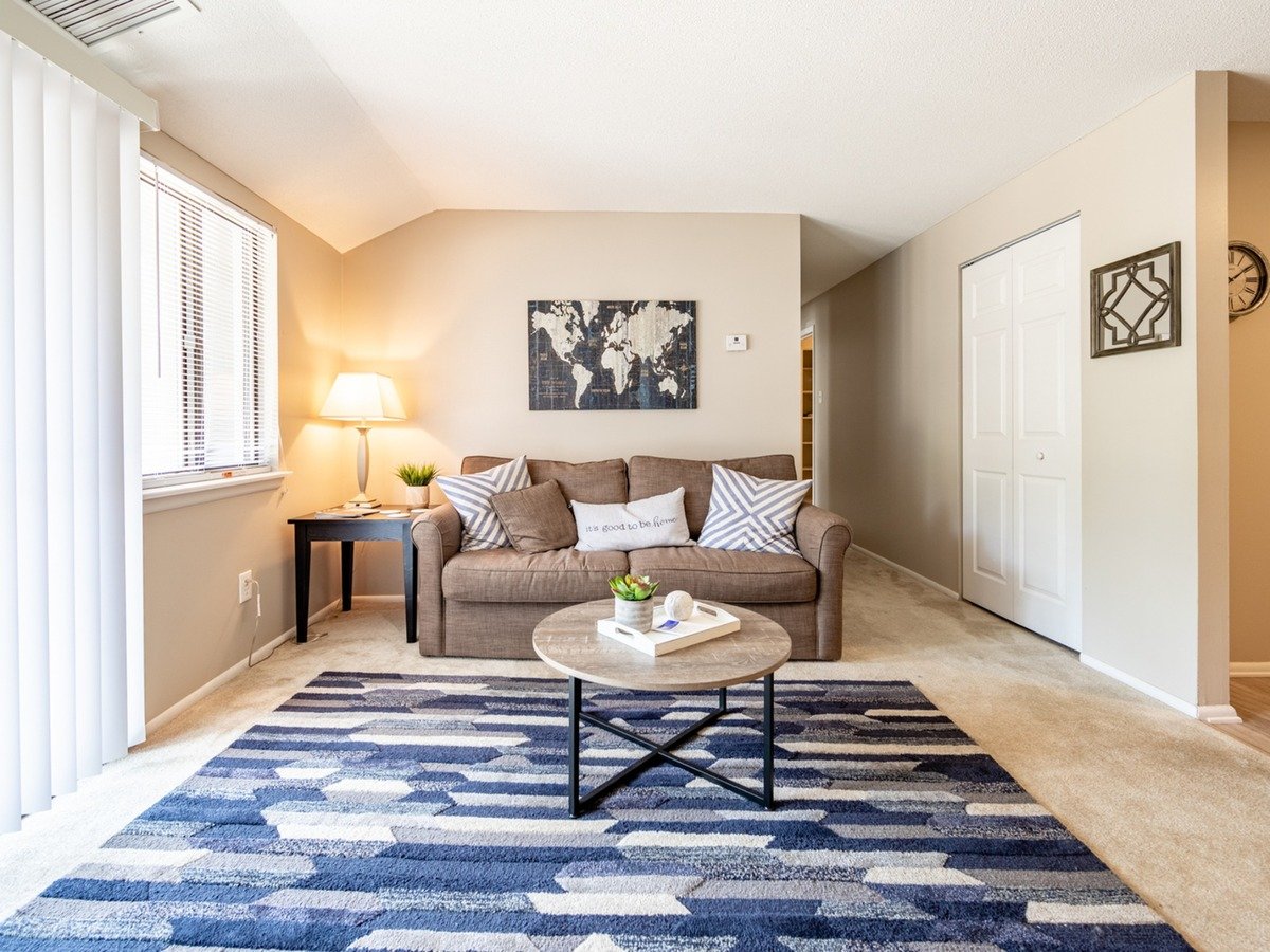 Hilltop by Princeton Apartments 1 Hampshire Dr Nashua, NH