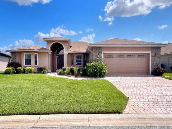 Lakefront 3-bedroom, 2-bathroom Home In Lake Ashton Golf Club Apartment for rent in Lake Wales, FL