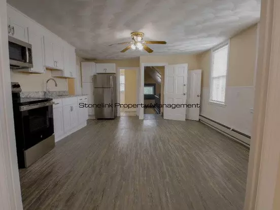 125 Broad St Apartment for rent in Cumberland, RI