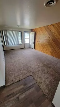 521 W Indiana Ave Apartment for rent in Bismarck, ND